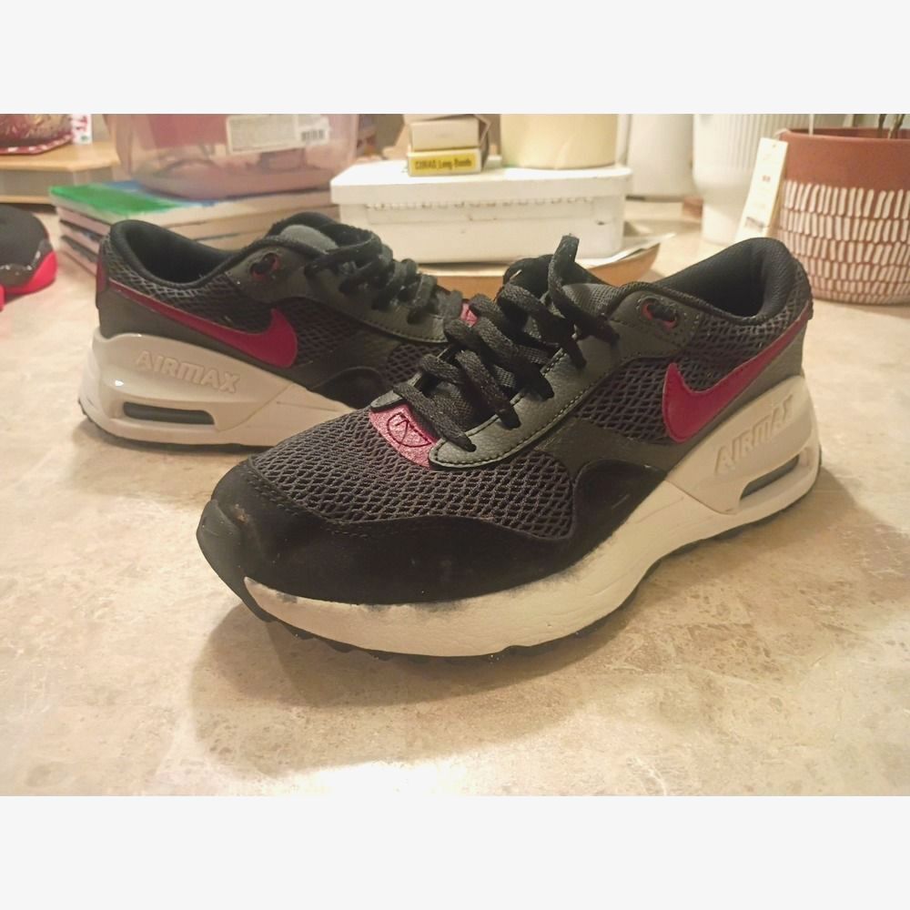 Nike Air Max System Black Red White DM9537-003 Boys Size  7Y